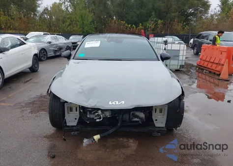 2025 Kia K5 Gt-Line z USA, uszkodzony, nr VIN KNAG64J7XS5284420